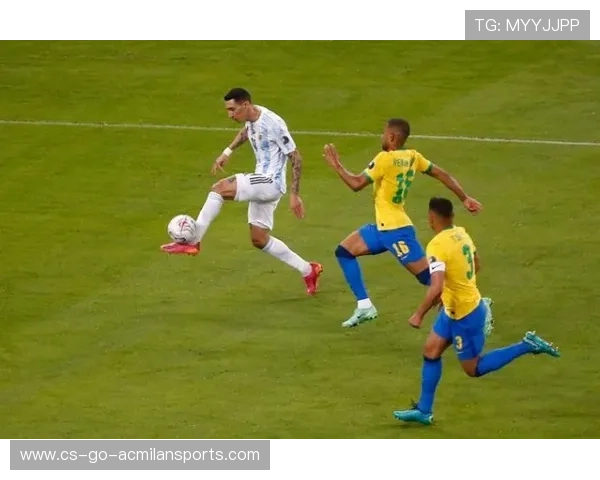 巴萨重燃锋线火力，拉菲尼亚兜射世界波点燃诺坎普