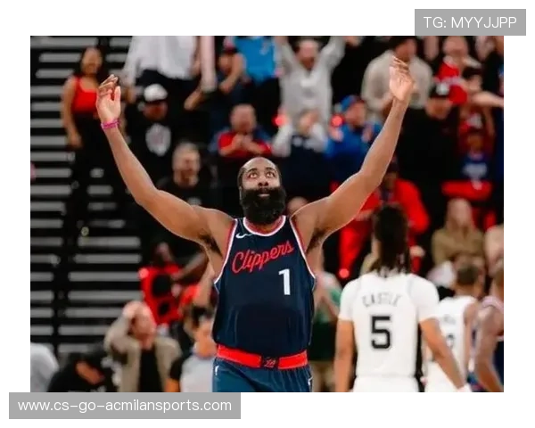 哈登稳稳三分，快船全队攻守兼备